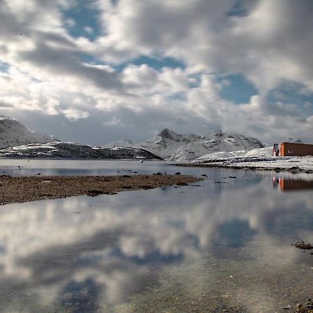 Storjord Farmstay Ranchhouse Kvaloya Buitenkant foto