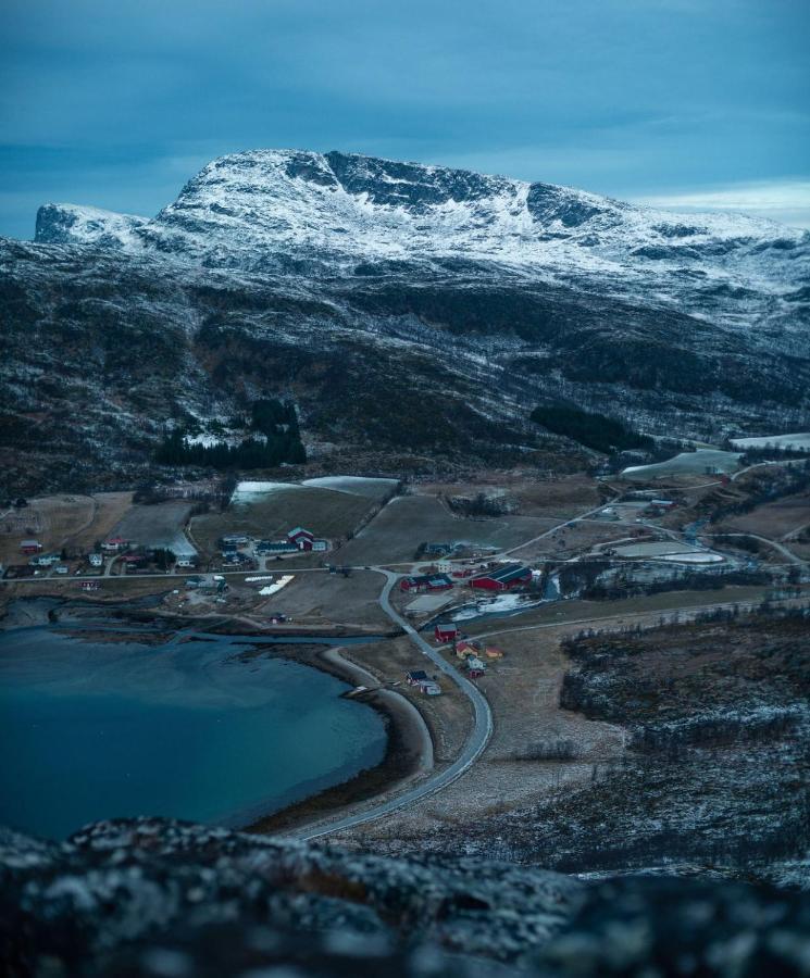 Storjord Farmstay Ranchhouse Kvaloya Buitenkant foto