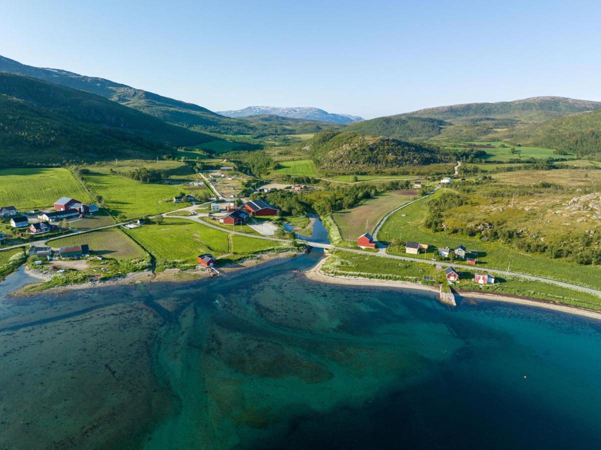 Storjord Farmstay Ranchhouse Kvaloya Buitenkant foto